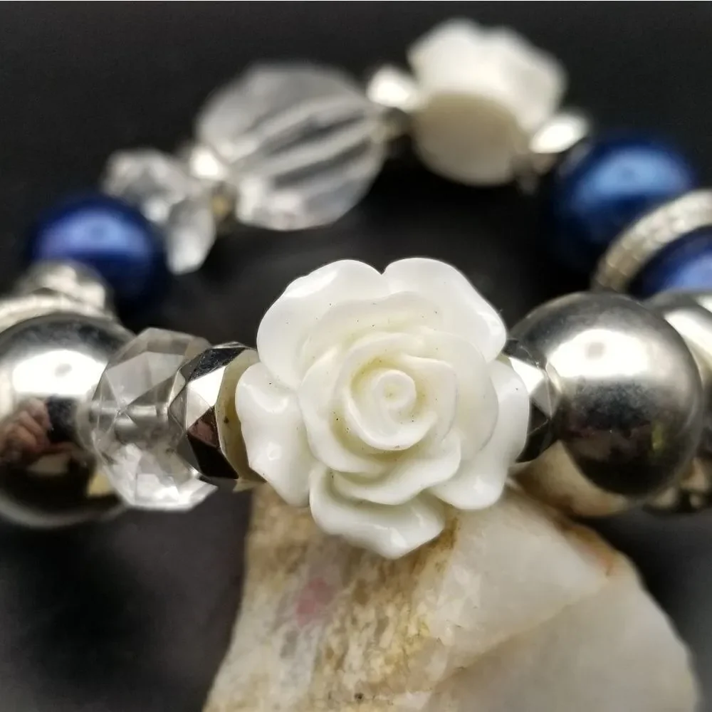 Magnolia heavenly charm bracelet B408